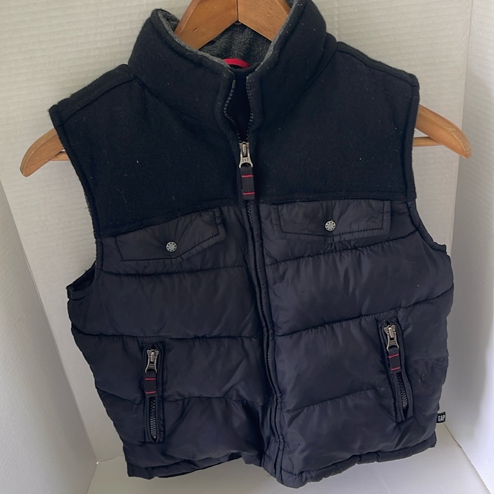 GAP KIDS BLACK PUFFER SKI VEST